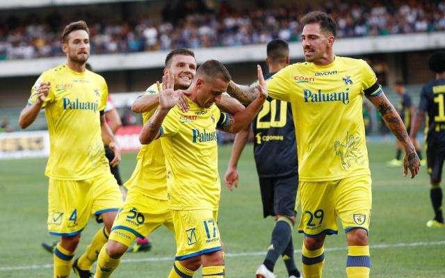 都明顯受到 都明顯受到