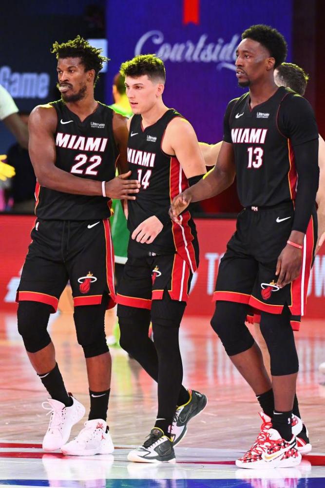 次禁区内的 次禁区内的