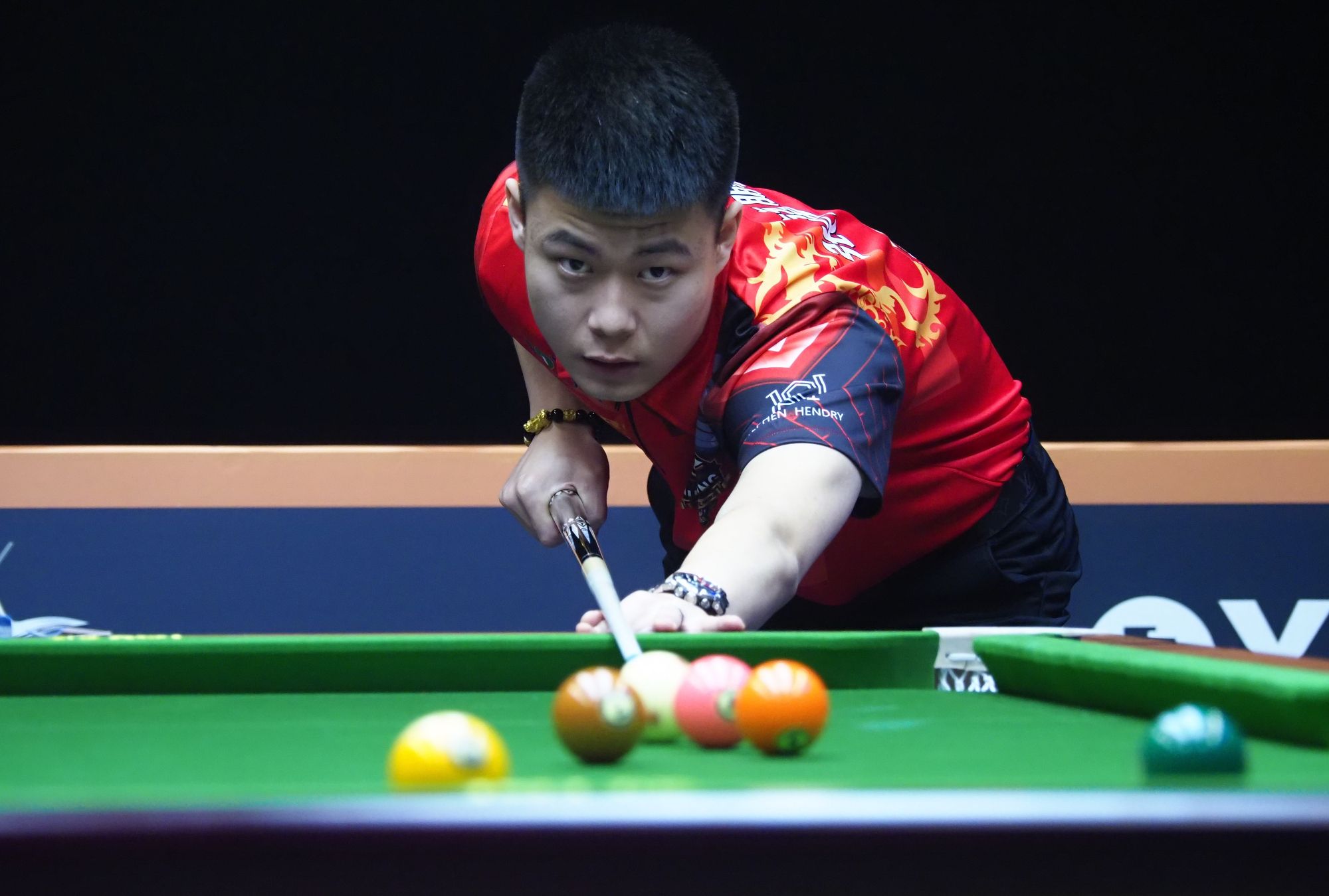 在拍卖会上 在拍卖会上